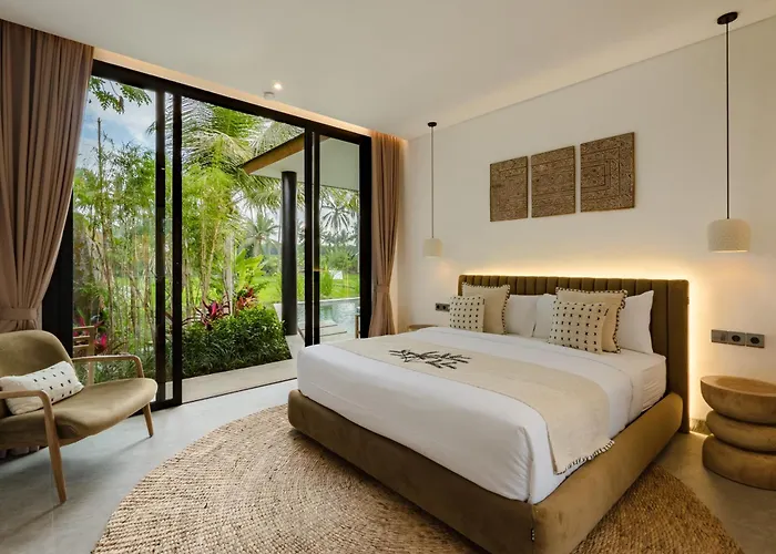 Plumeria Jepun By Balisuperhost Villa