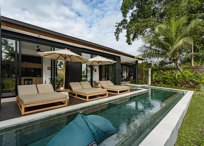 Plumeria Jepun By Balisuperhost Villa